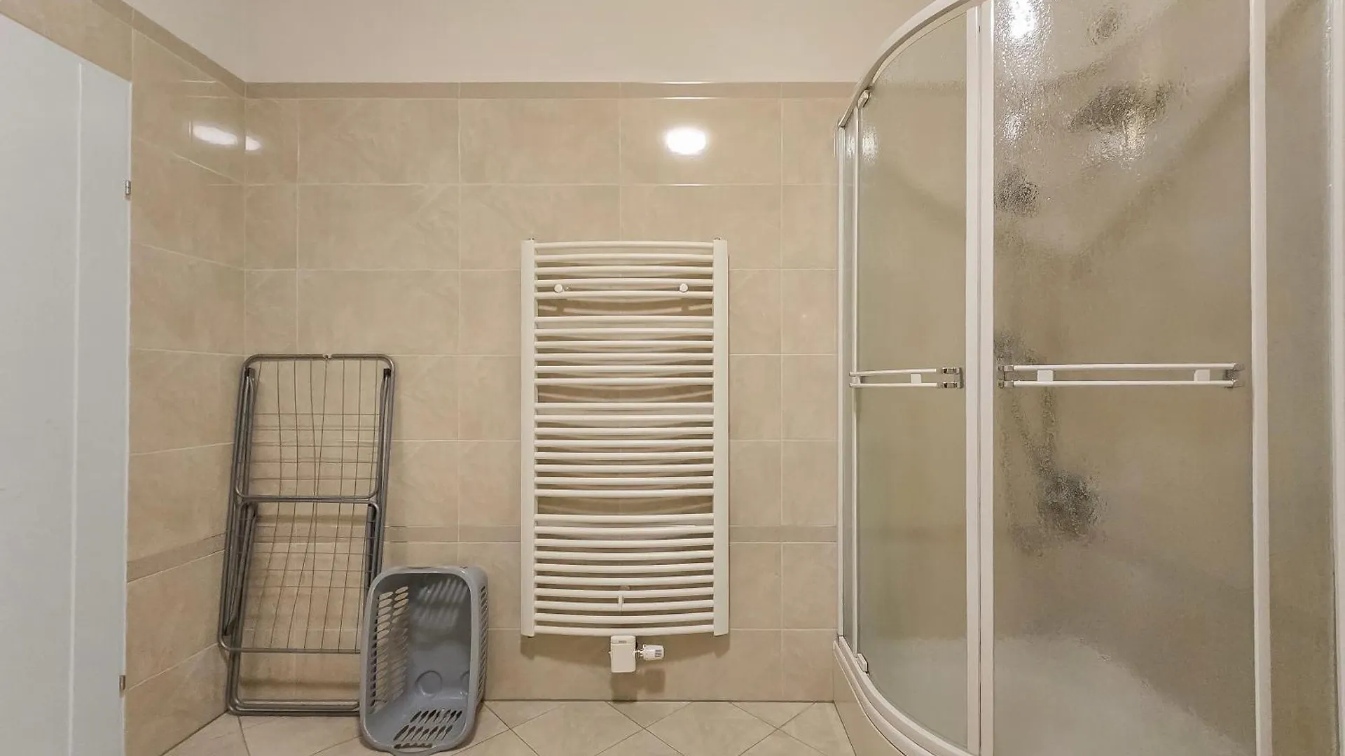 King-Size Comfort In Three Bedrooms 비엔나 오스트리아