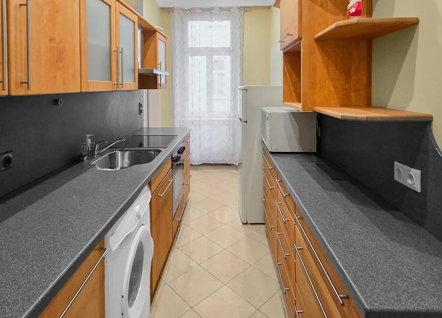 King-Size Comfort In Three Bedrooms Viena